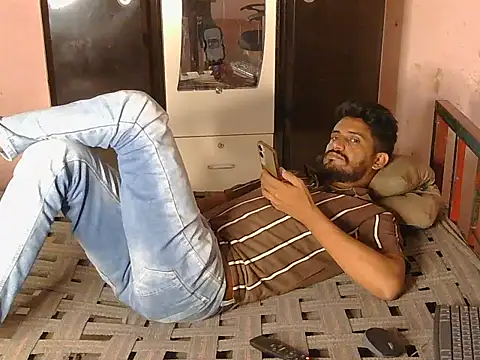 Snapshot of krishjaat43 chatting on 05-10-26, 02:48 krishjaat43 online show from 05-10-26, 02:48