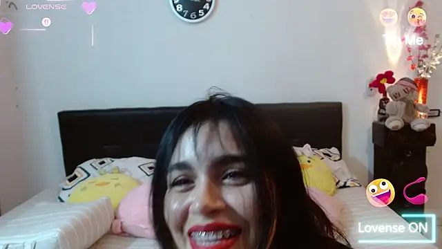 angelly  kate online show from 11-13-25, 01:42