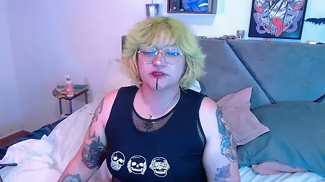 XxGreenGoodxX online show from 02-02-26, 06:51