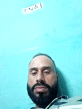 Snapshot of amitkumarkangra chatting on 10-10-25, 02:40 amitkumarkangra online show from 10-10-25, 02:40