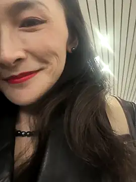 Snapshot of wsyx326 chatting on 10-18-25, 08:16 wsyx326 online show from 10-18-25, 08:16