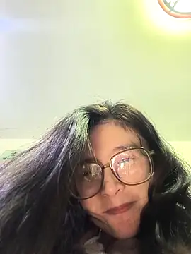 Snapshot of wsyx326 chatting on 10-17-25, 04:42 wsyx326 online show from 10-17-25, 04:42