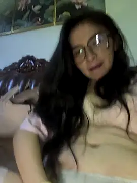 Snapshot of wsyx326 chatting on 09-30-25, 04:35 wsyx326 online show from 09-30-25, 04:35