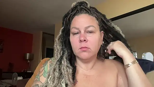 Snapshot of number1slut chatting on 05-18-26, 11:59 number1slut online show from 05-18-26, 11:59