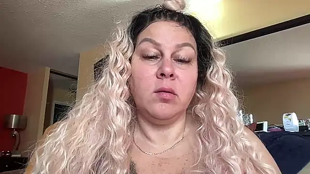 Snapshot of number1slut chatting on 05-27-26, 01:51 number1slut online show from 05-27-26, 01:51