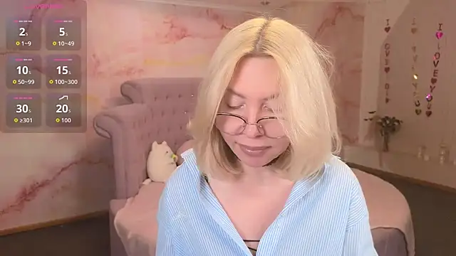 Wendy Waves online show from 11-23-25, 12:15