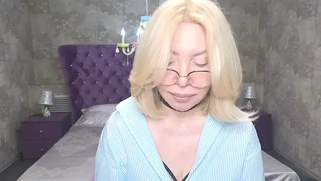 Wendy Waves online show from 11-09-25, 11:14