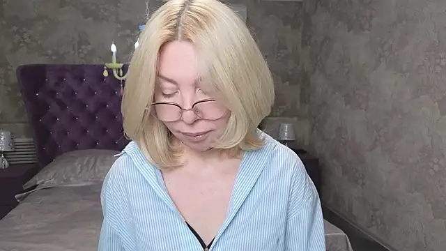 Wendy Waves online show from 04-09-26, 11:49