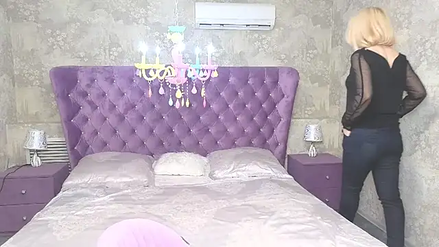 Wendy Waves online show from 01-18-26, 12:08