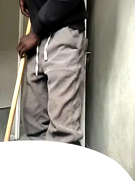 cuminsidebby online show from 10-31-25, 05:04