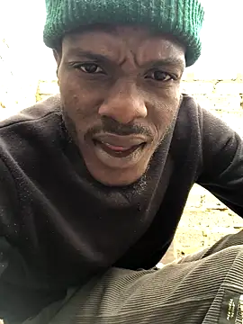 Snapshot of cuminsidebby chatting on 10-18-25, 05:09 cuminsidebby online show from 10-18-25, 05:09