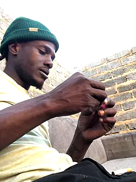 Snapshot of cuminsidebby chatting on 10-08-25, 03:35 cuminsidebby online show from 10-08-25, 03:35