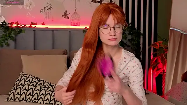 PixieKitty online show from 09-20-25, 04:17