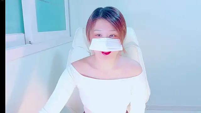 hyeony s96 online show from 10-28-25, 01:10