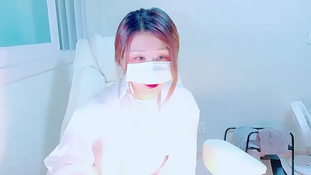 hyeony s96 online show from 10-18-25, 12:18