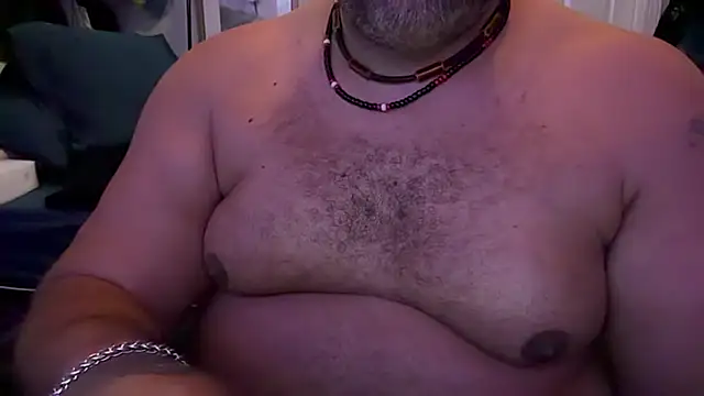 TheGreenEyedBear online show from 06-10-26, 08:04