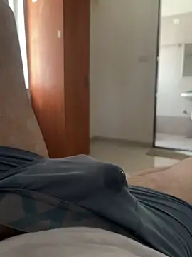 Snapshot of FitNhot_sam chatting on 02-16-26, 07:40 FitNhot sam online show from 02-16-26, 07:40