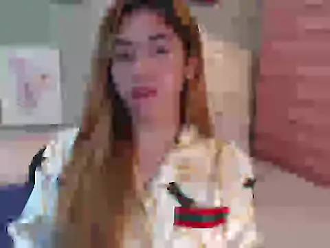Snapshot of urGoddessChloexxx chatting on 04-08-26, 08:10 urGoddessChloexxx online show from 04-08-26, 08:10
