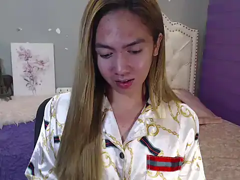 Snapshot of urGoddessChloexxx chatting on 05-28-26, 05:30 urGoddessChloexxx online show from 05-28-26, 05:30