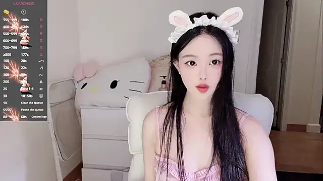 Snapshot of MM-feifei chatting on 11-09-25, 03:27 MM-feifei online show from 11-09-25, 03:27