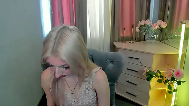 Sarrah blush online show from 09-09-25, 08:24