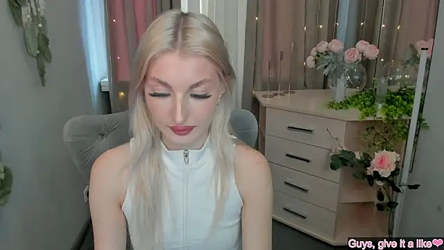 Sarrah blush online show from 09-18-25, 08:17