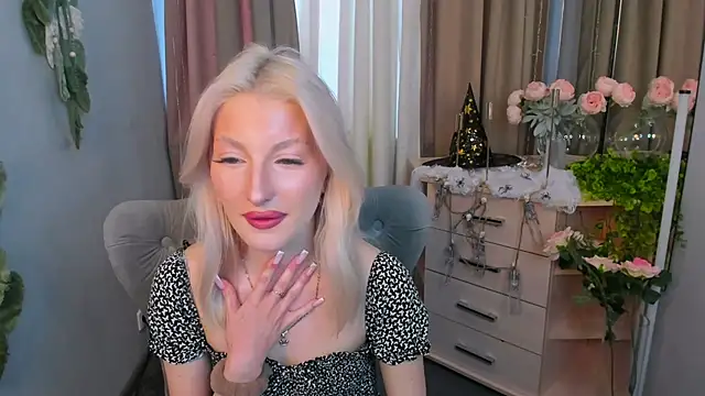Sarrah blush online show from 10-21-25, 01:10