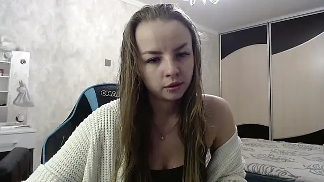 Snapshot of Lio_noy chatting on 06-18-26, 08:47 Lio noy online show from 06-18-26, 08:47