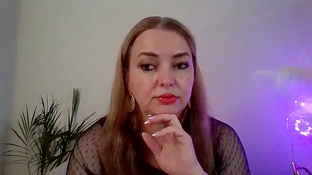 Eshavira online show from 09-20-25, 01:43