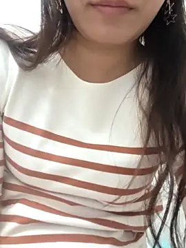 hihiakiko online show from 10-30-25, 04:00