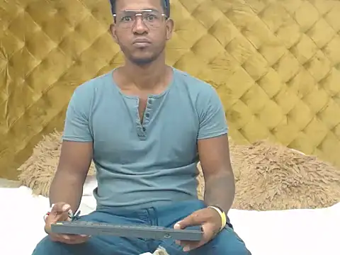 AndyCalifornia1 online show from 10-17-25, 11:56