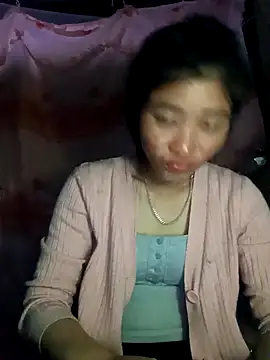 Snapshot of Phuongphuongg chatting on 09-11-25, 01:05 Phuongphuongg online show from 09-11-25, 01:05