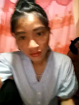 Snapshot of Phuongphuongg chatting on 09-19-25, 10:30 Phuongphuongg online show from 09-19-25, 10:30