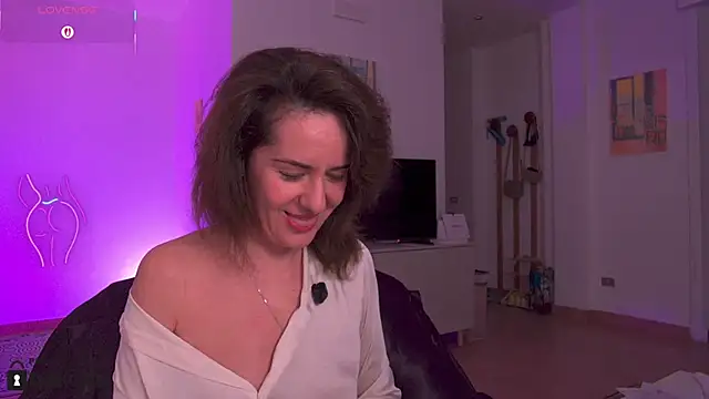 Witch in Silk online show from 11-12-25, 10:24