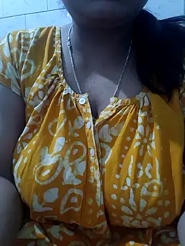 Snapshot of Horny_Kavita chatting on 02-07-26, 12:35 Horny Kavita online show from 02-07-26, 12:35