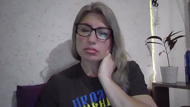 fox red lady7 online show from 01-09-26, 04:47