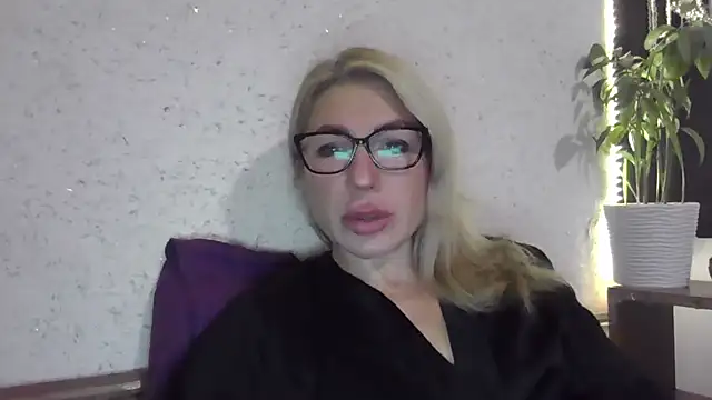 fox red lady7 online show from 11-07-25, 07:29