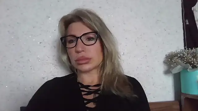 fox red lady7 online show from 01-17-26, 10:30