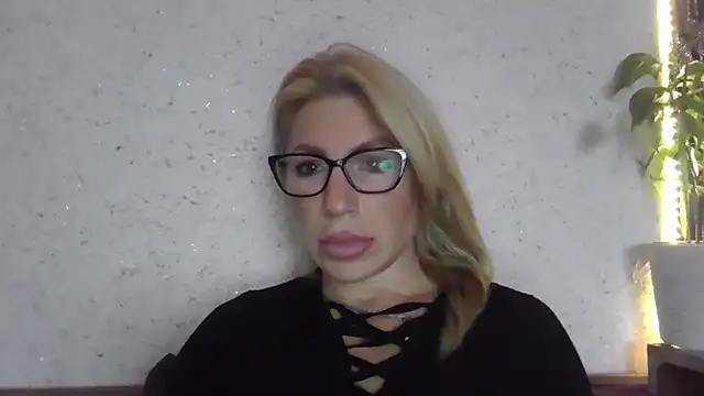 fox red lady7 online show from 11-06-25, 09:13