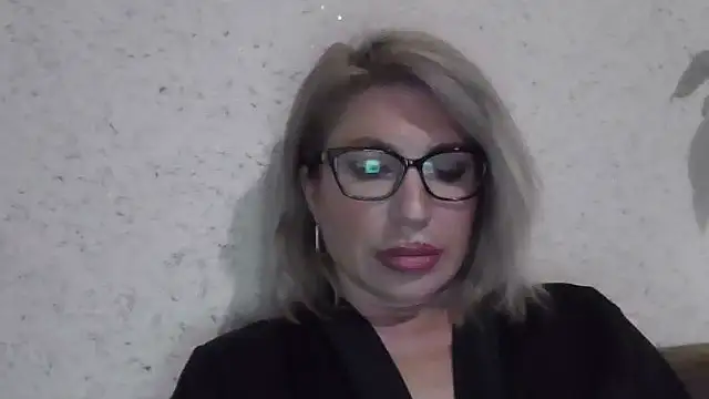 fox red lady7 online show from 04-12-26, 08:56