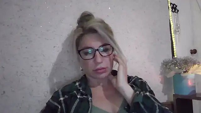 fox red lady7 online show from 01-14-26, 04:21