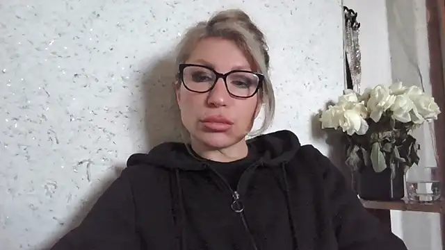 fox red lady7 online show from 02-02-26, 10:03