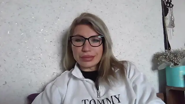 fox red lady7 online show from 01-19-26, 10:30