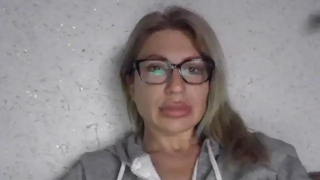 fox red lady7 online show from 04-10-26, 09:27