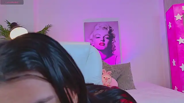 LUNAA    online show from 03-13-26, 03:44