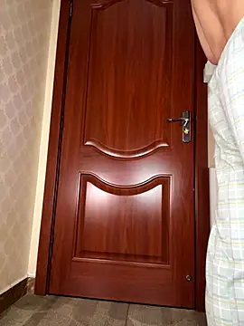 Snapshot of sonwmelt1 chatting on 10-04-25, 01:23 sonwmelt1 online show from 10-04-25, 01:23