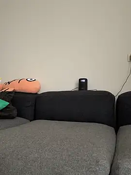 Snapshot of sonwmelt1 chatting on 09-28-25, 03:02 sonwmelt1 online show from 09-28-25, 03:02