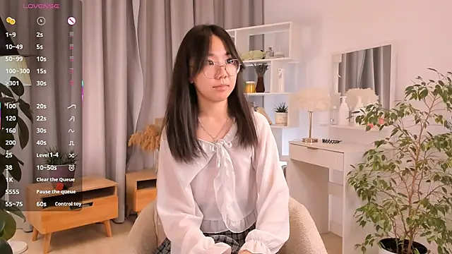 UdelaDodson online show from 11-16-25, 01:10