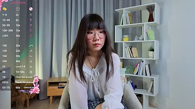 UdelaDodson online show from 01-13-26, 02:26