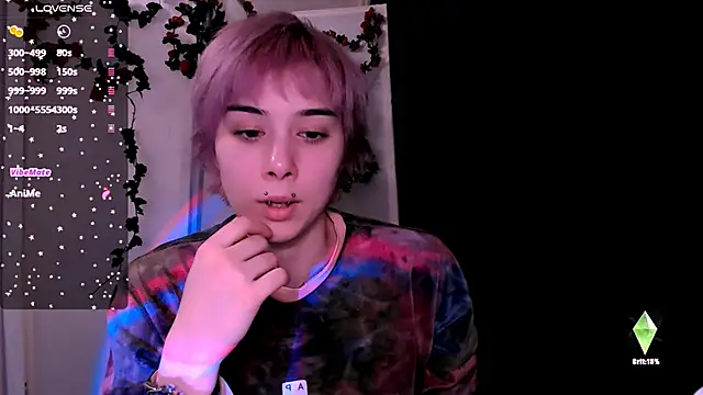 Snapshot of SophieAsh chatting on 02-11-26, 07:14 SophieAsh online show from 02-11-26, 07:14